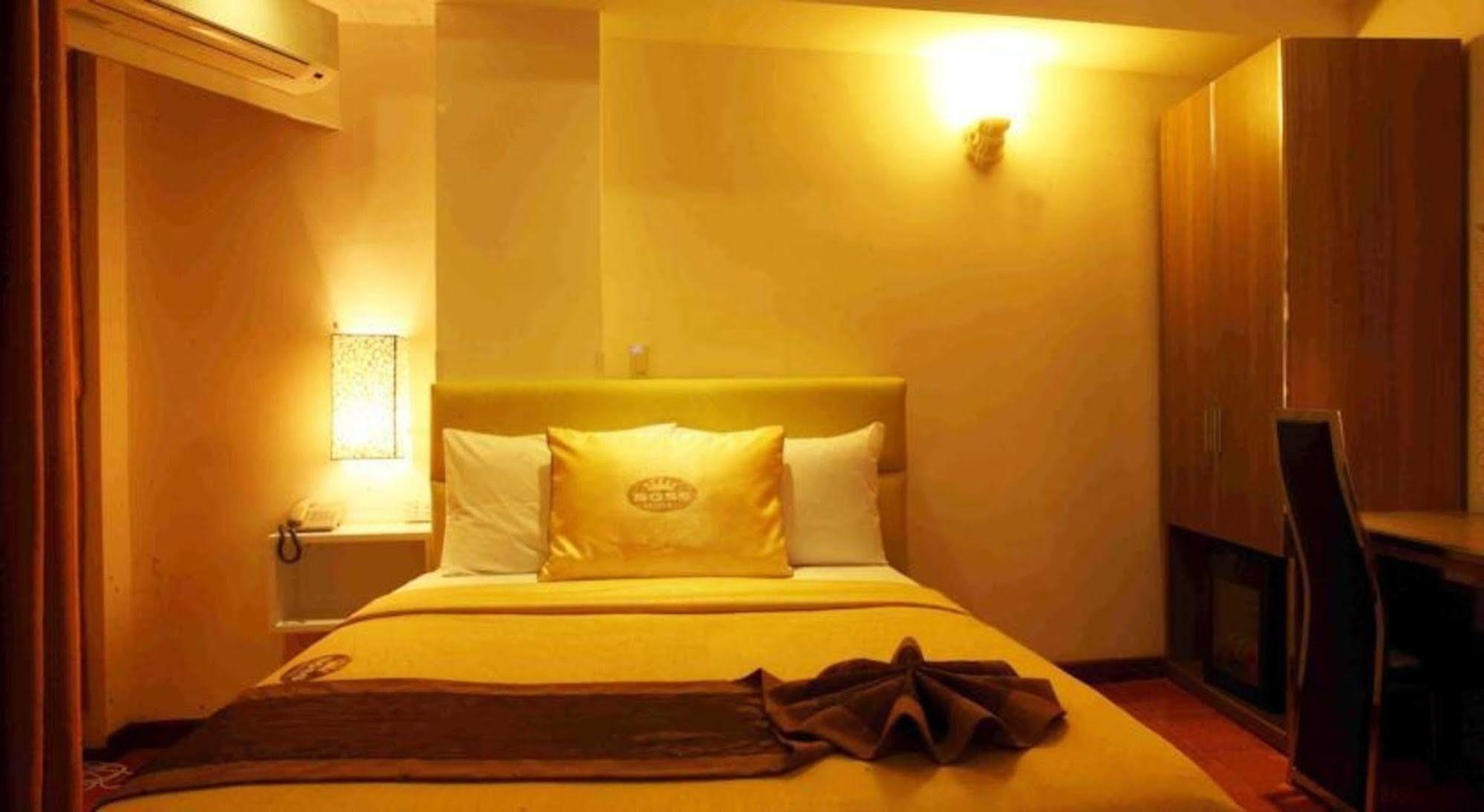 הו צ'י מין סיטי A25 Hotel - 14 Pho Duc Chinh מראה חיצוני תמונה